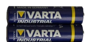 Pack of 2 AA batteries

